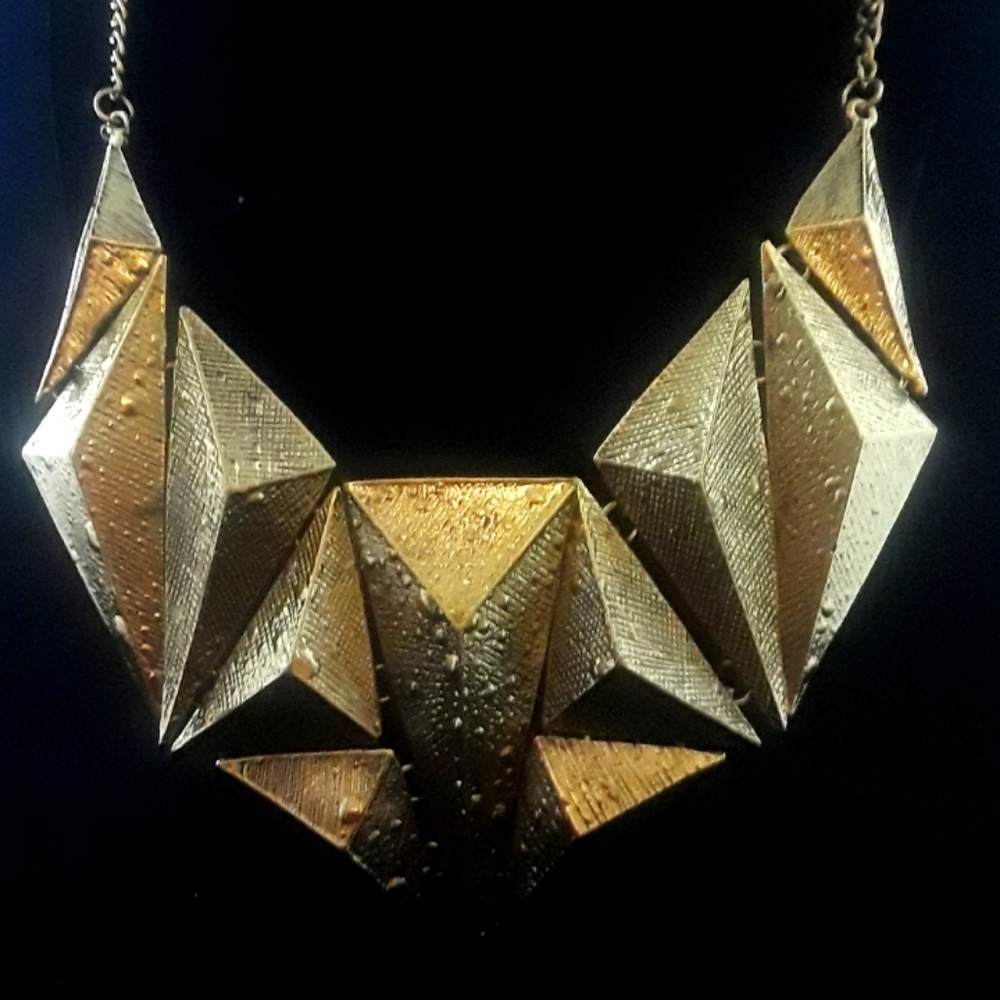 VINTAGE CHUNKY FASHION NECKLACES